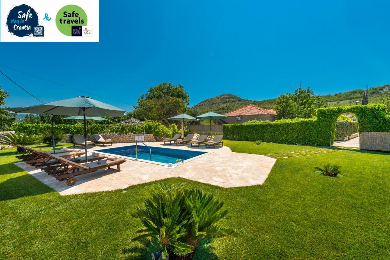Vila Vergatum-Privacy,Gym,Billiards,Table Tennis Donji Brgat Exterior foto